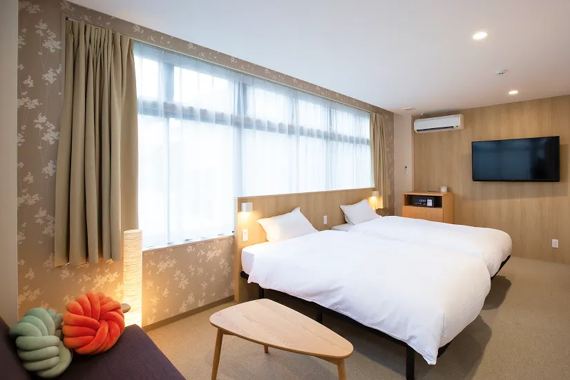 「楽座／らくざ」ハリウッドツインルーム。