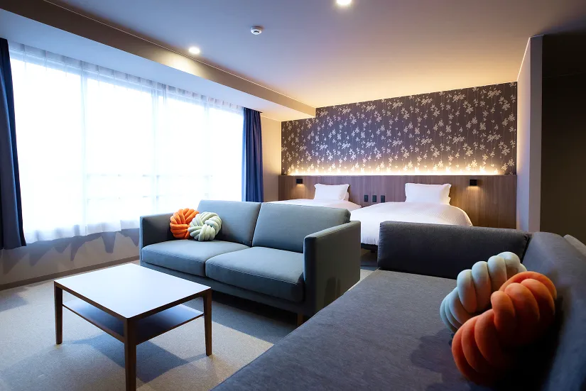 「讃岐日和／さぬきびより」ソファとツインベッド。